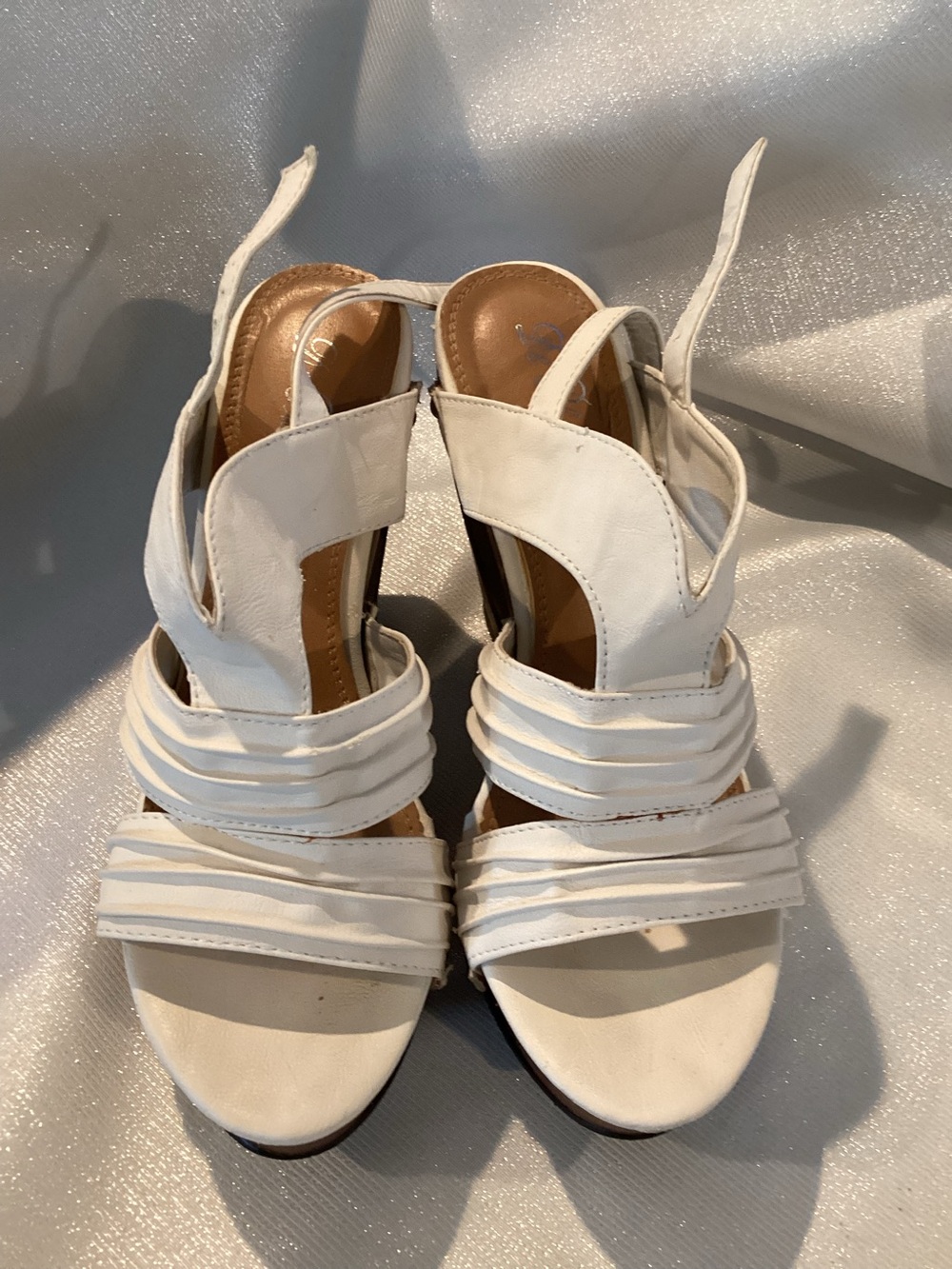 De Blossom Collection White Platform Wedge Sandals Size 7.5 Vintage Y2K